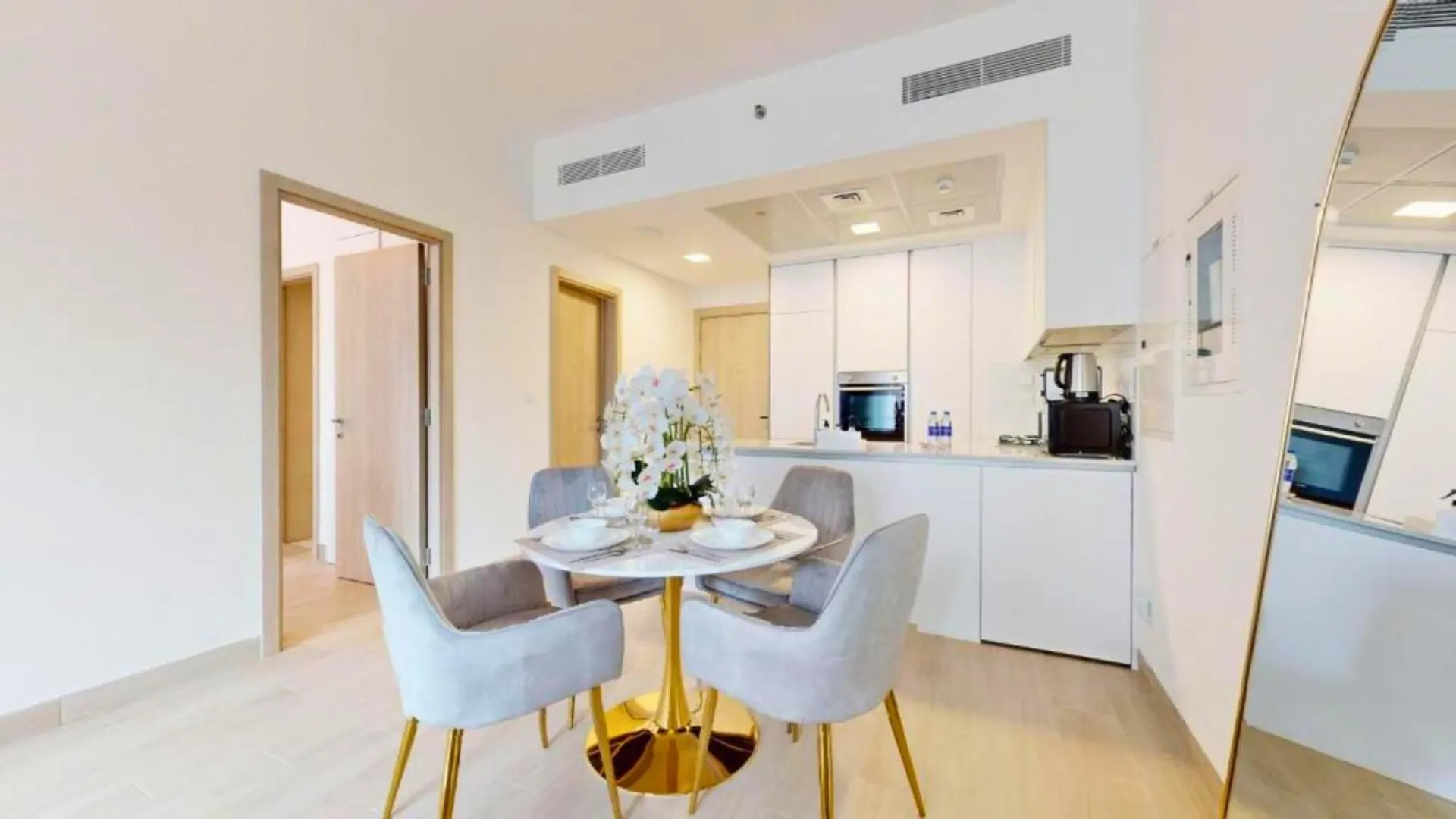 Trps - Luma 22, Jumeirah Village Circle - Chic 1Br Modern Sanctuary Dubai Apartment